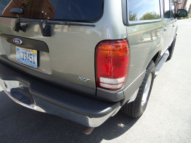 2001 Ford Explorer SL 4x4 Regular Cab