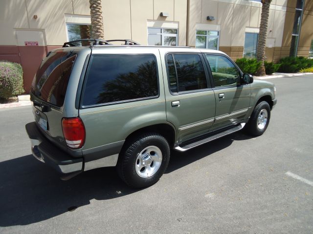 2001 Ford Explorer SL 4x4 Regular Cab