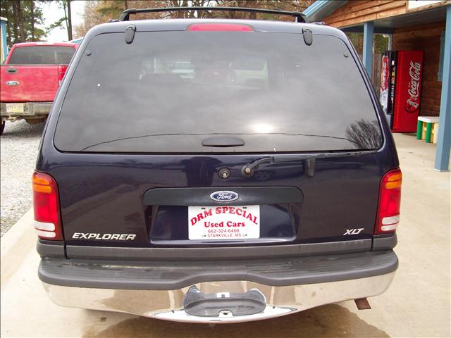 2001 Ford Explorer ESi