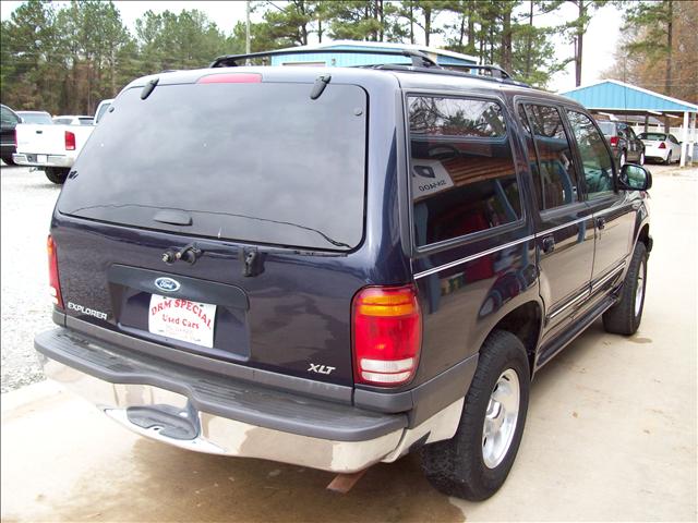 2001 Ford Explorer ESi