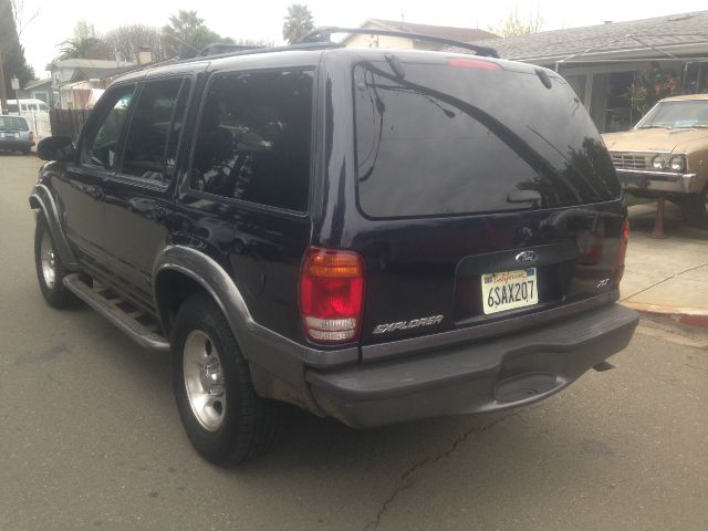 2001 Ford Explorer SL 4x4 Regular Cab