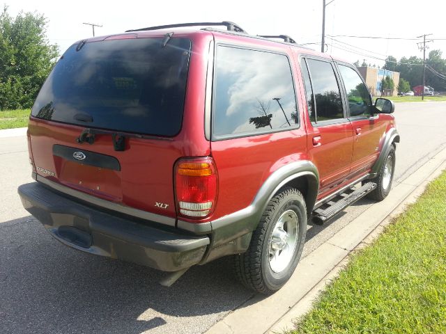 2001 Ford Explorer SL 4x4 Regular Cab