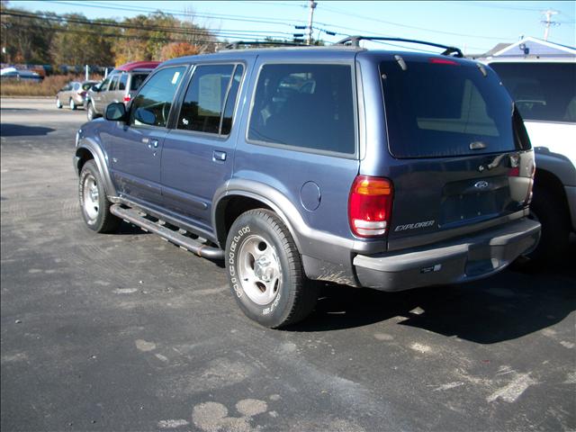 2001 Ford Explorer ESi