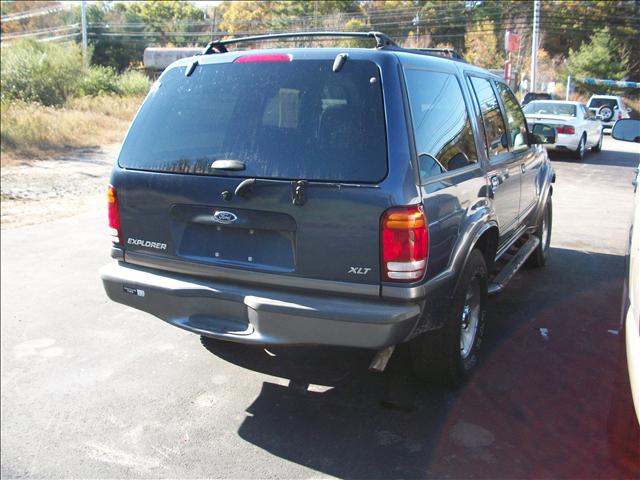 2001 Ford Explorer ESi