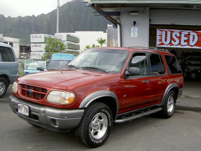 2001 Ford Explorer ESi