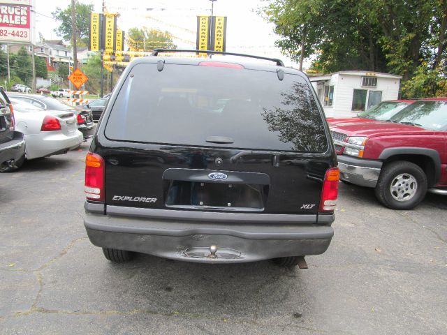 2001 Ford Explorer SL 4x4 Regular Cab