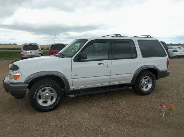 2001 Ford Explorer SL 4x4 Regular Cab