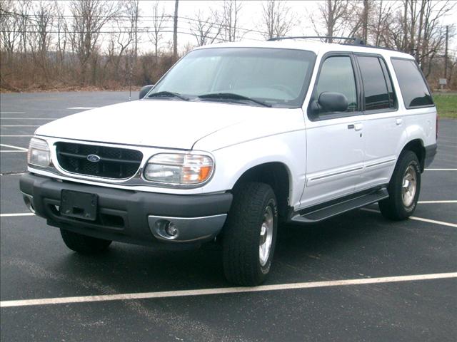 2001 Ford Explorer ESi