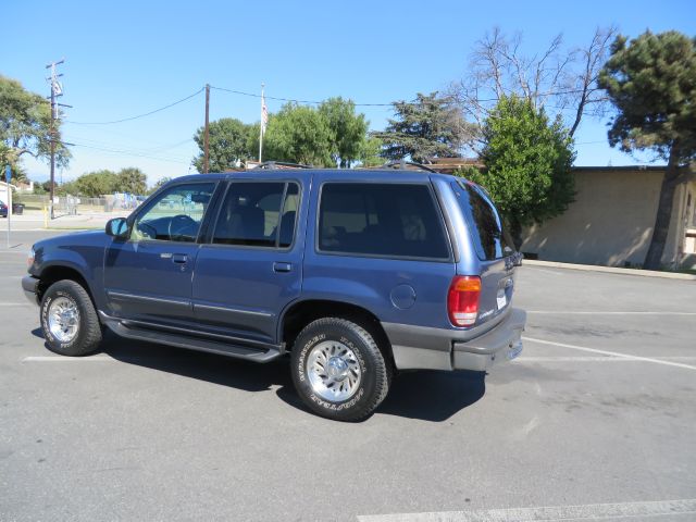 2001 Ford Explorer SL 4x4 Regular Cab