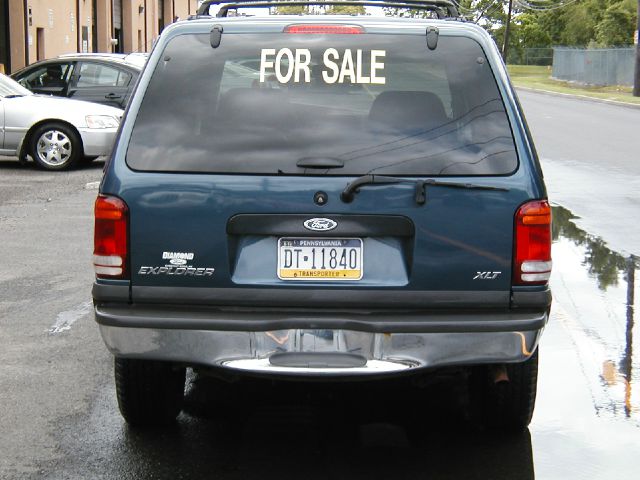 2001 Ford Explorer SL 4x4 Regular Cab