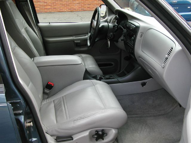 2001 Ford Explorer SL 4x4 Regular Cab