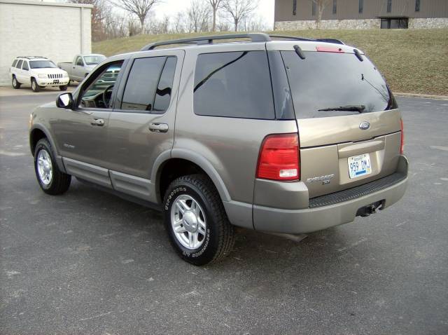 2002 Ford Explorer ESi