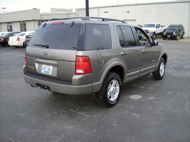 2002 Ford Explorer ESi