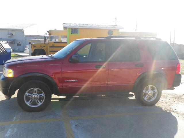 2002 Ford Explorer XLS