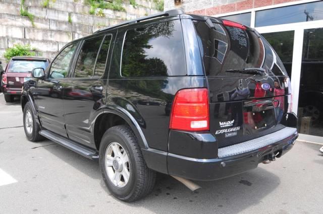 2002 Ford Explorer SLT 25