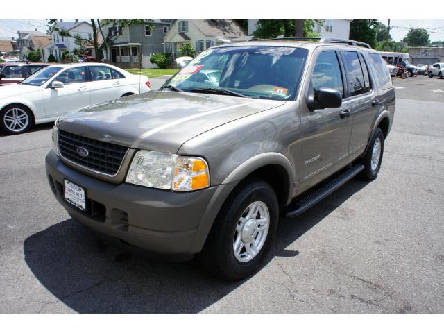 2002 Ford Explorer XLS