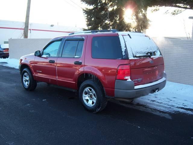 2002 Ford Explorer XLS