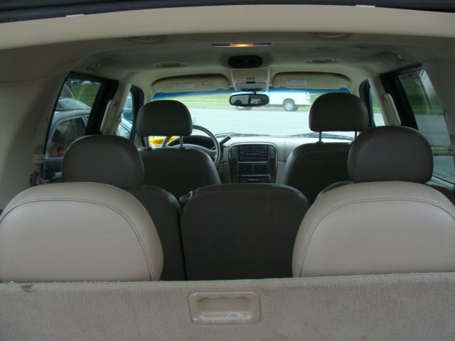 2002 Ford Explorer E320 - Extra Sharp