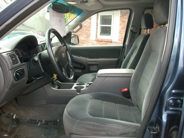 2002 Ford Explorer ESi