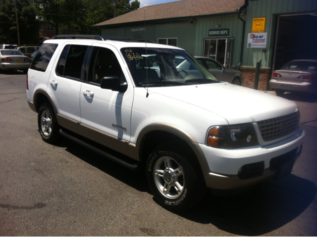 2002 Ford Explorer E320 - Extra Sharp