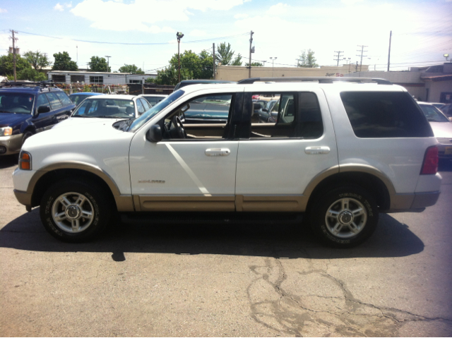 2002 Ford Explorer E320 - Extra Sharp