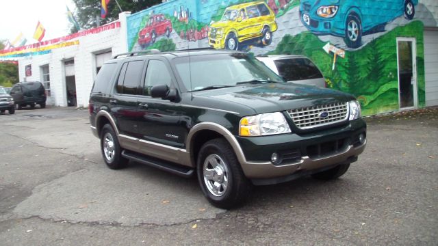 2002 Ford Explorer E320 - Extra Sharp