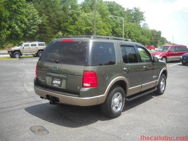 2002 Ford Explorer E320 - Extra Sharp