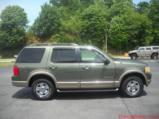 2002 Ford Explorer E320 - Extra Sharp