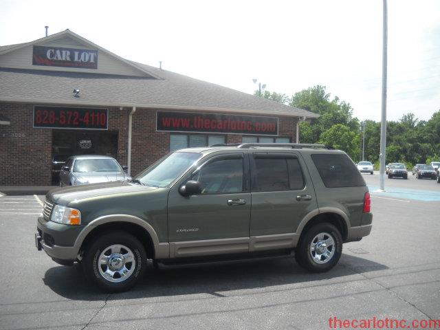 2002 Ford Explorer E320 - Extra Sharp