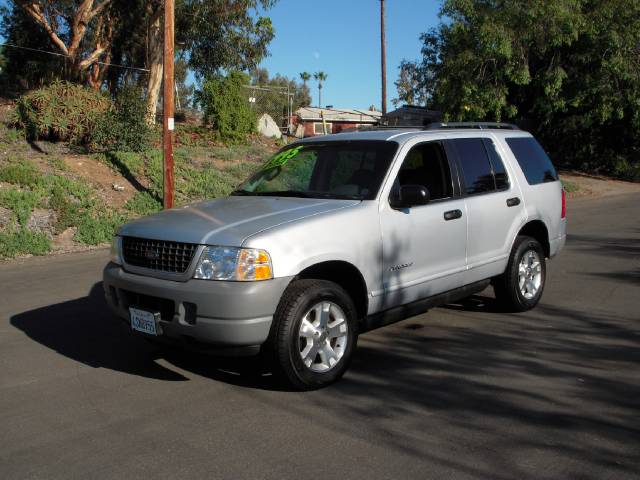 2002 Ford Explorer XLS