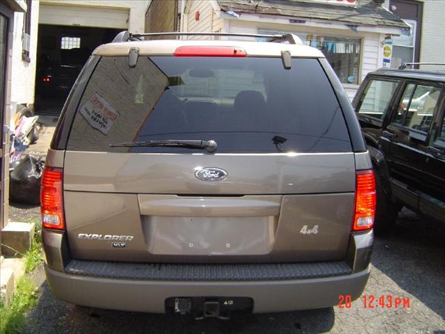 2002 Ford Explorer ESi