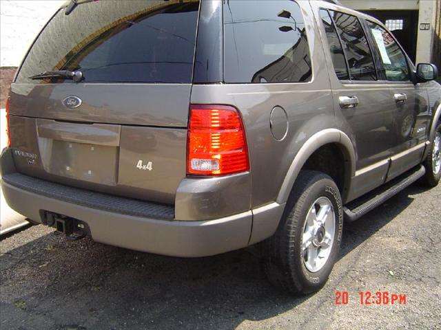 2002 Ford Explorer ESi