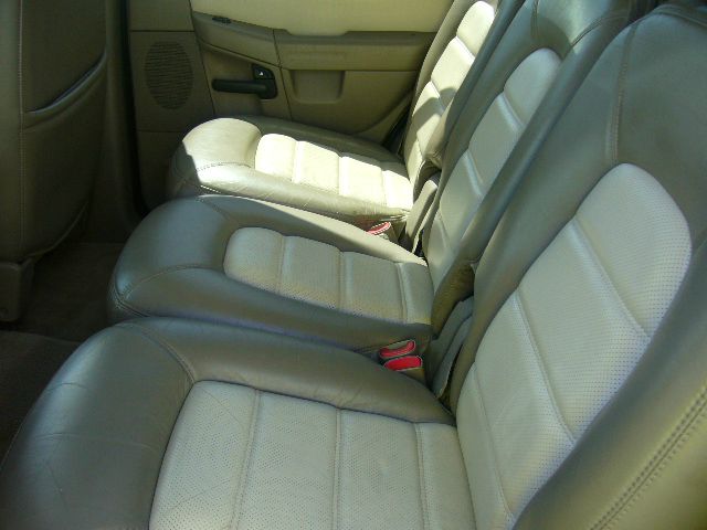 2002 Ford Explorer E320 - Extra Sharp