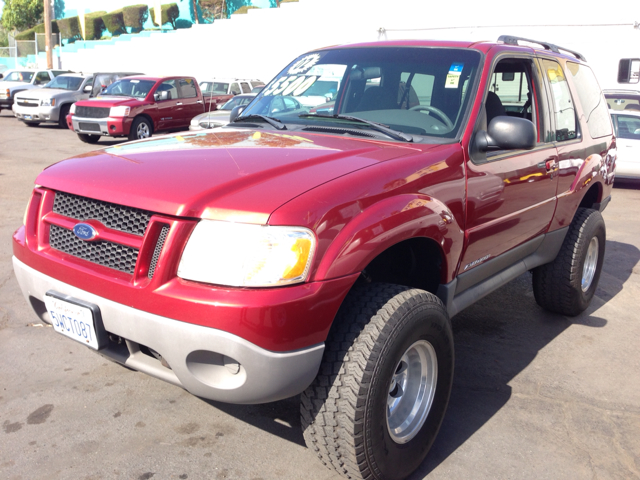 2002 Ford Explorer M35x Sedan 4D