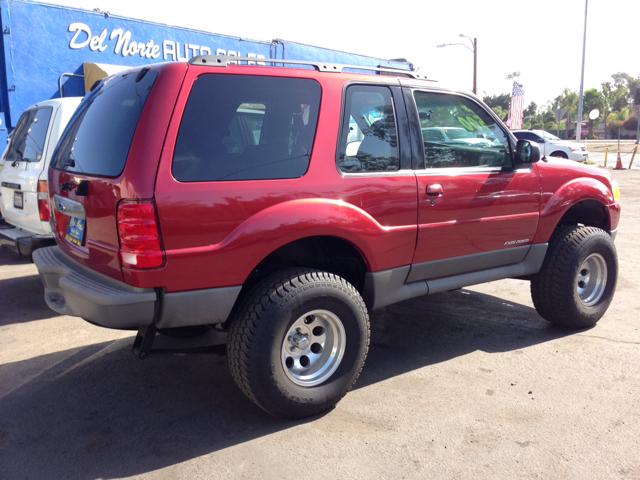 2002 Ford Explorer M35x Sedan 4D