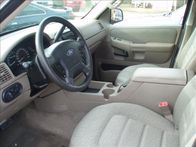 2002 Ford Explorer XLS