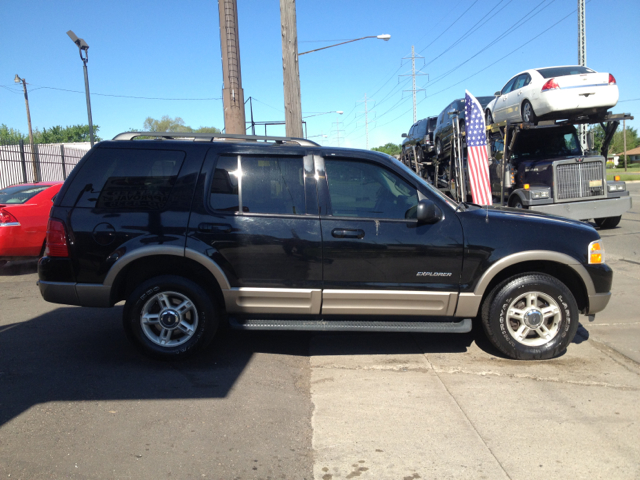 2002 Ford Explorer E320 - Extra Sharp