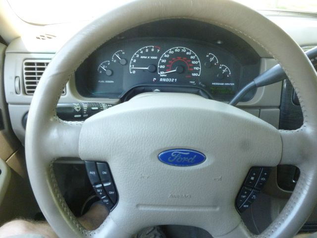 2002 Ford Explorer Super