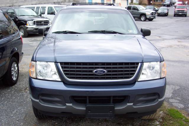 2002 Ford Explorer ESi