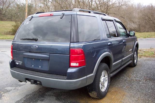 2002 Ford Explorer ESi