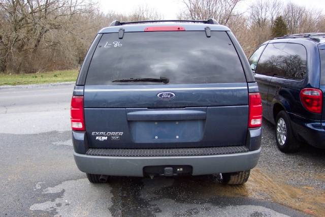 2002 Ford Explorer ESi