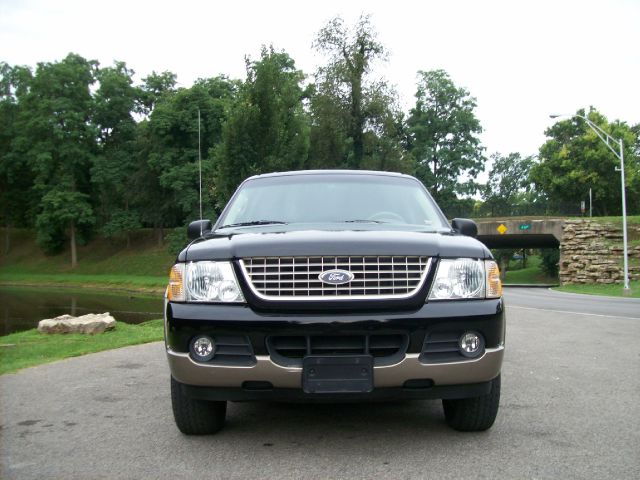 2002 Ford Explorer E320 - Extra Sharp