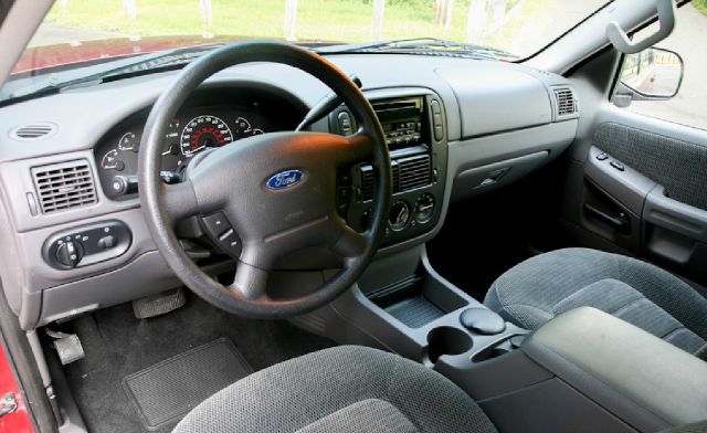 2002 Ford Explorer ESi