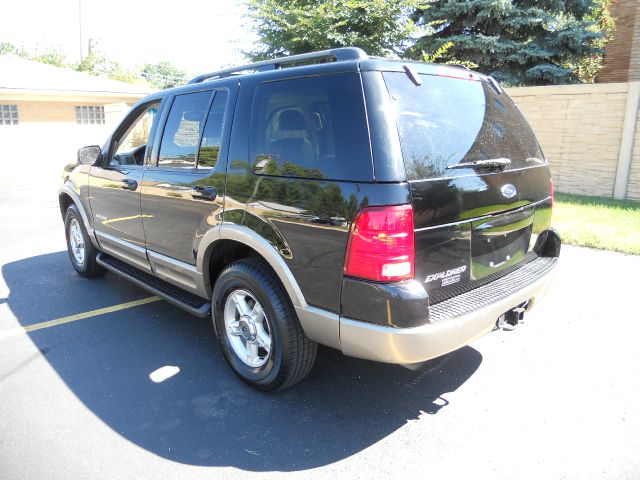 2002 Ford Explorer E320 - Extra Sharp