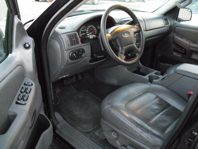 2002 Ford Explorer ESi