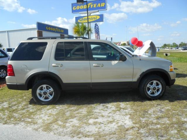 2002 Ford Explorer ESi