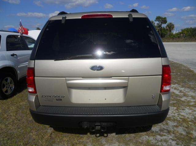 2002 Ford Explorer ESi