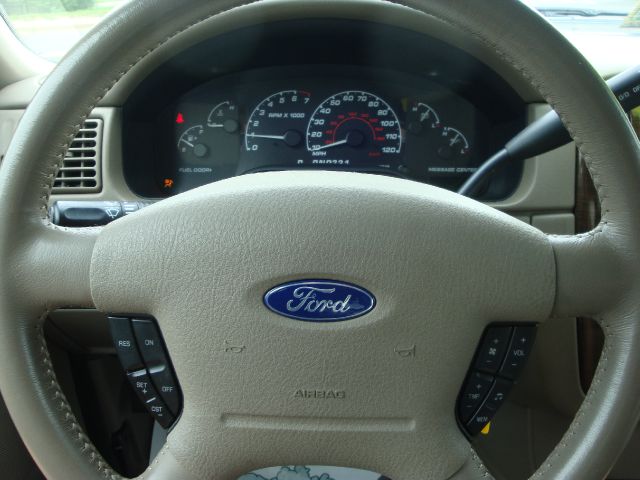 2002 Ford Explorer E320 - Extra Sharp