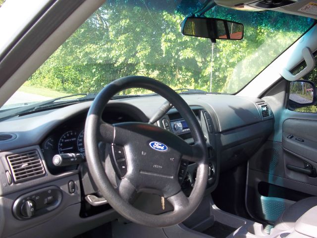 2002 Ford Explorer SL 4x4 Regular Cab