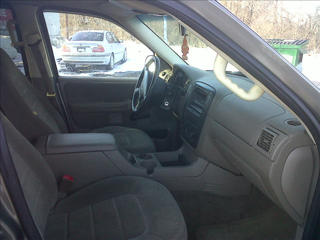 2002 Ford Explorer ESi